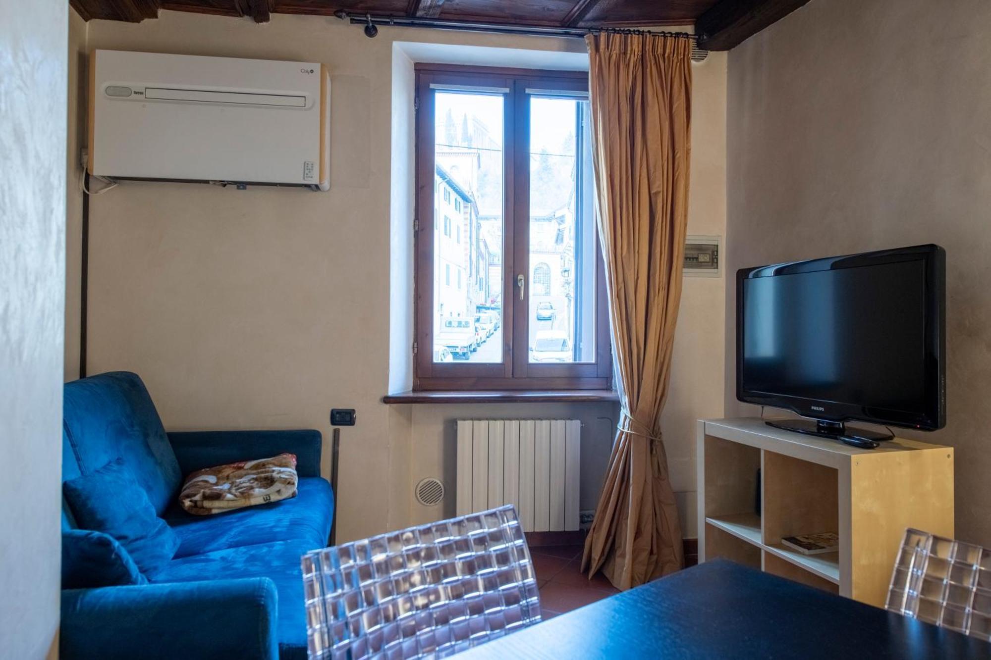 Ai Piedi Del Castello / 4Pl / Apt. Full Verona Exteriör bild