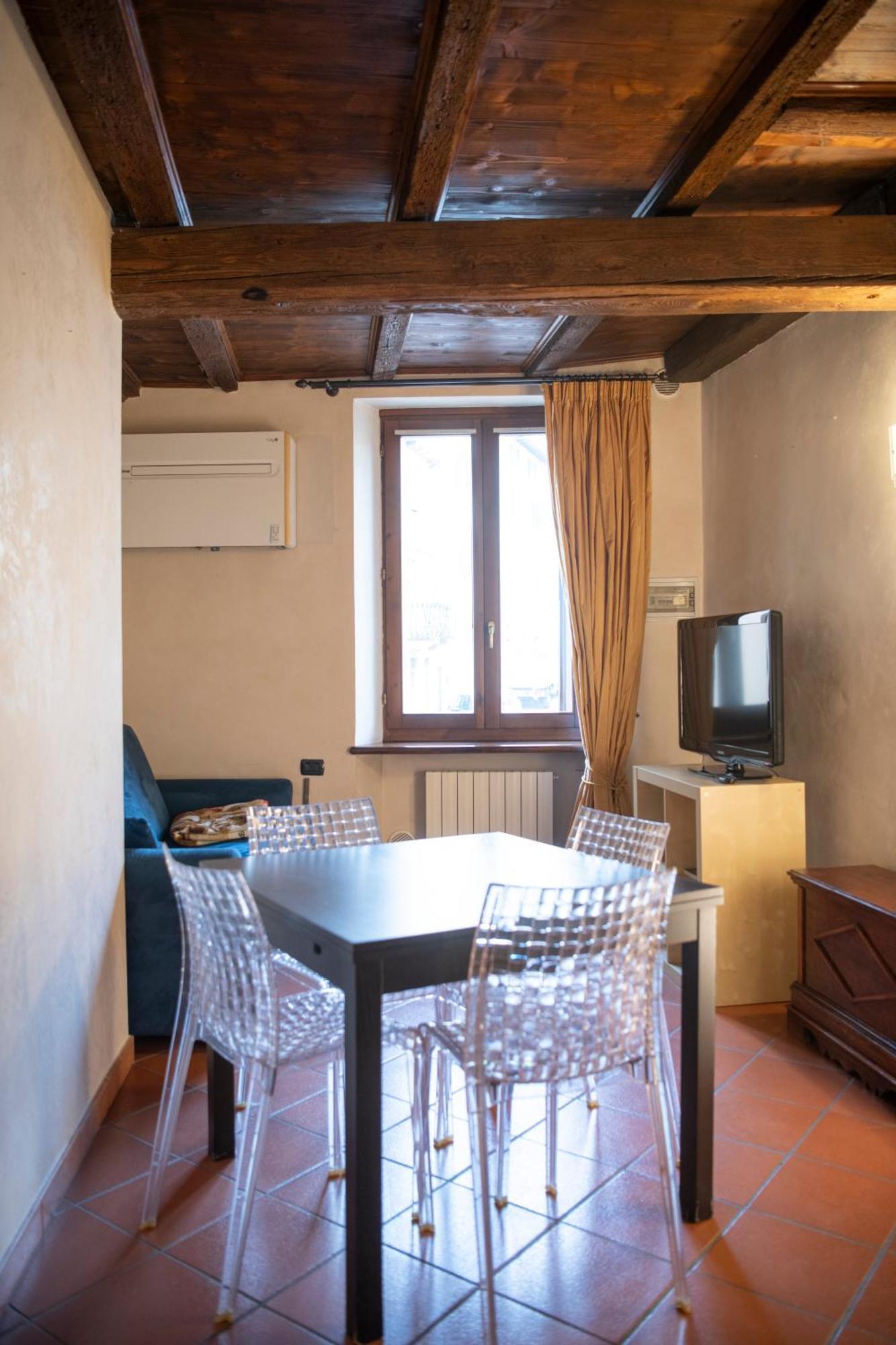 Ai Piedi Del Castello / 4Pl / Apt. Full Verona Exteriör bild