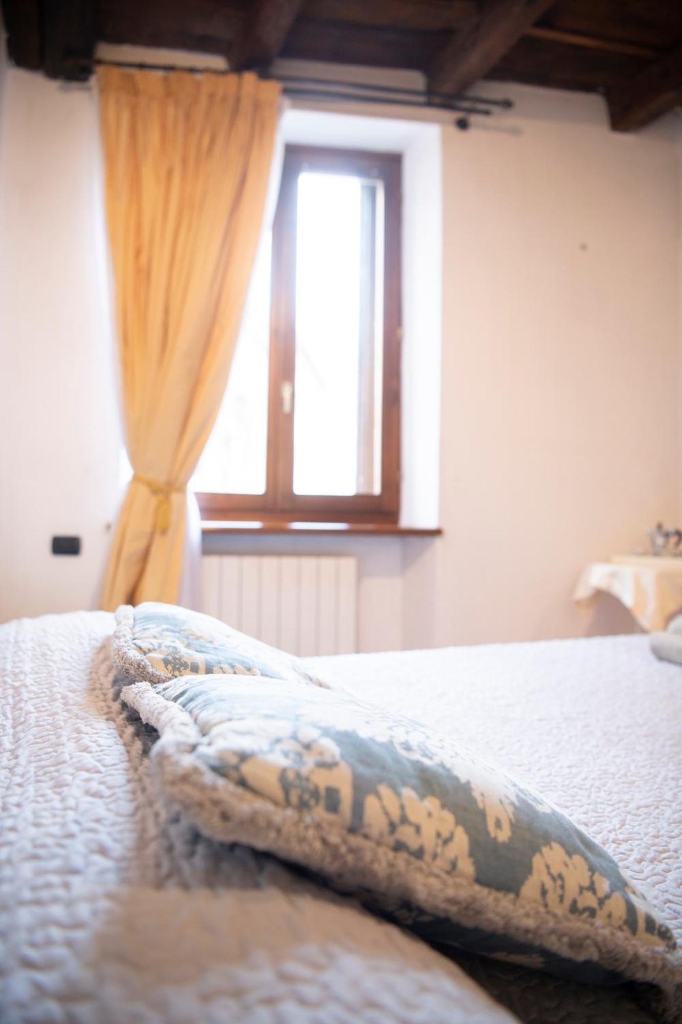 Ai Piedi Del Castello / 4Pl / Apt. Full Verona Exteriör bild