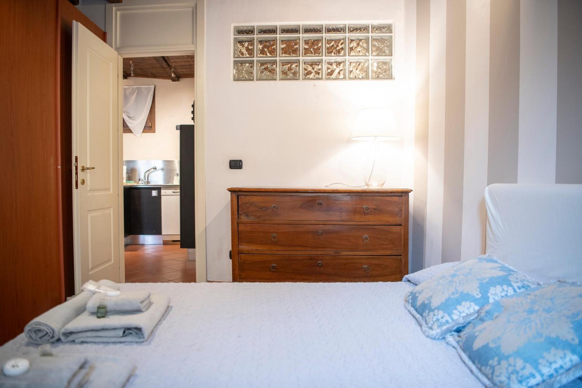 Ai Piedi Del Castello / 4Pl / Apt. Full Verona Exteriör bild