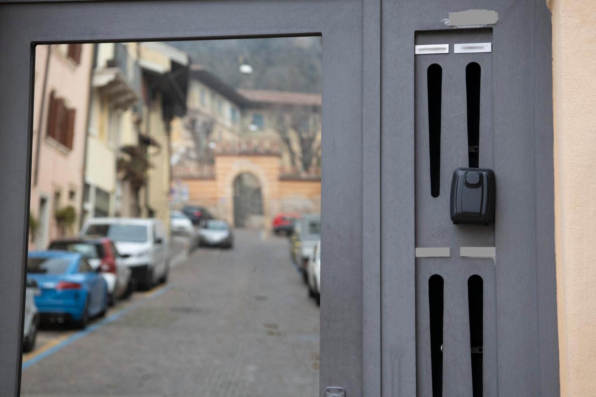 Ai Piedi Del Castello / 4Pl / Apt. Full Verona Exteriör bild