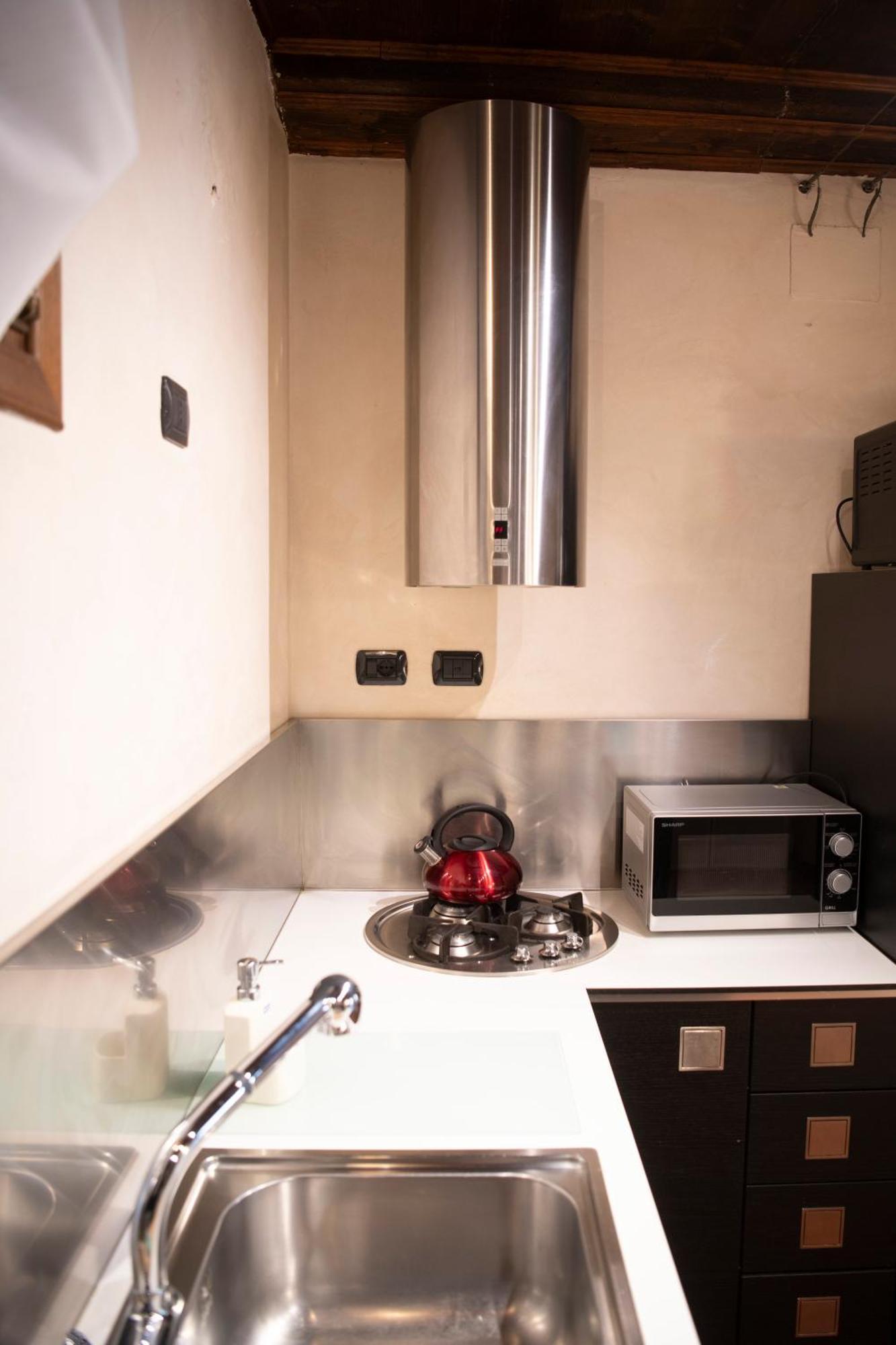 Ai Piedi Del Castello / 4Pl / Apt. Full Verona Exteriör bild