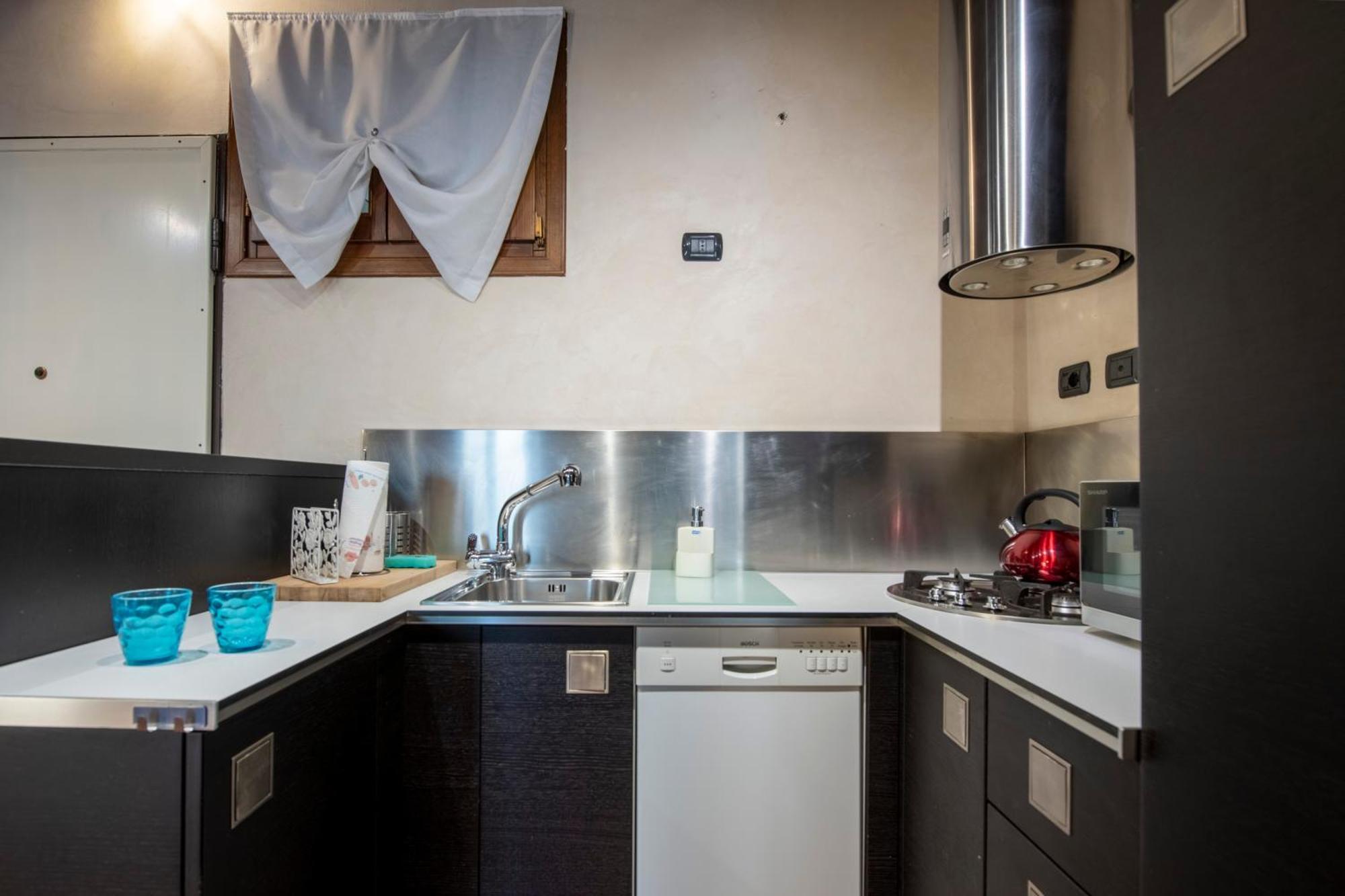 Ai Piedi Del Castello / 4Pl / Apt. Full Verona Exteriör bild
