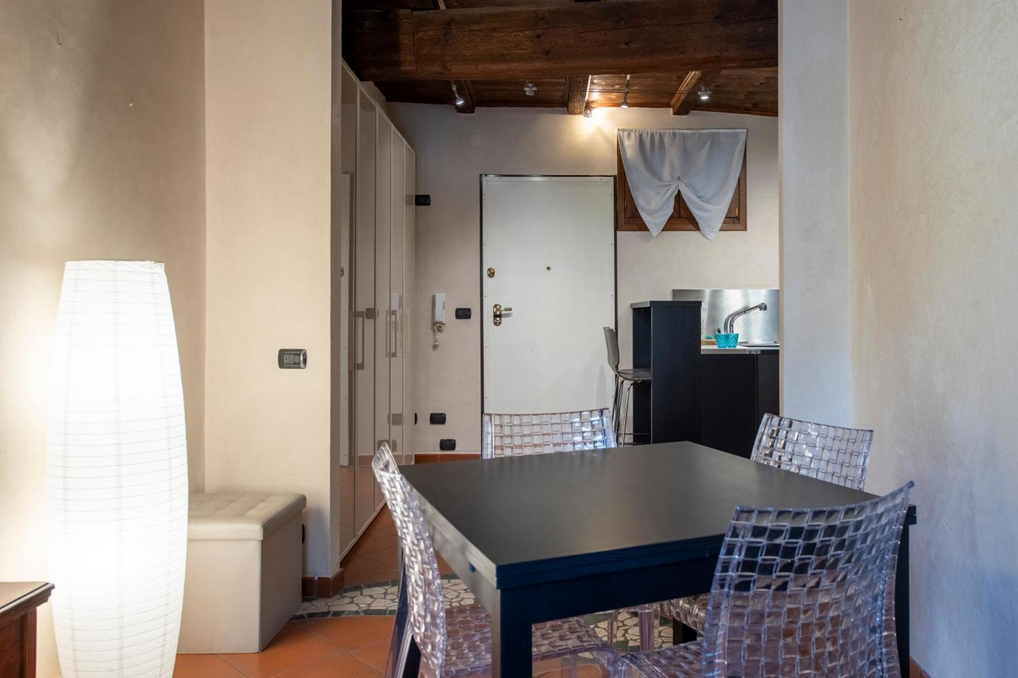 Ai Piedi Del Castello / 4Pl / Apt. Full Verona Exteriör bild